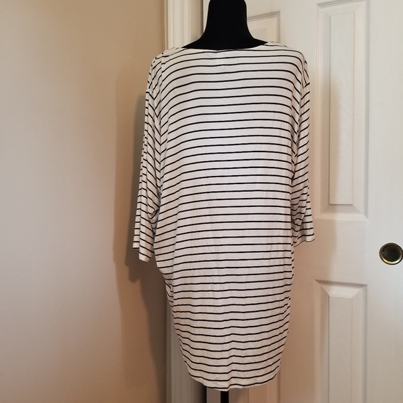 3X Striped Top Brand New - Picture 2 of 4